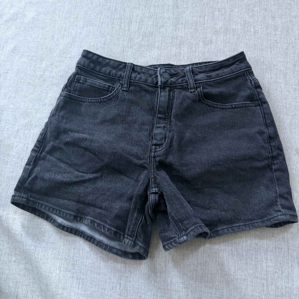 Quince Bella Stretch Denim Vintage Shorts Charcoal Black Organic Cotton Size 28